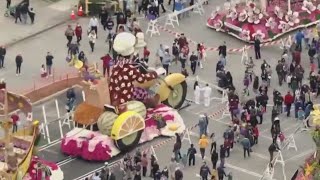 Parade goers get up close view of Rose Parade floats [upl. by Andromede783]