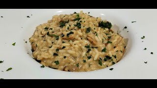 Risotto ai Funghi Porcini  Ricetta Classica e Autunnale [upl. by Ccasi]