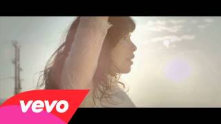 Indila  SOS Clip Officiel [upl. by Riedel517]