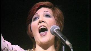 Cilla Black Youre My World Live [upl. by Boyt]