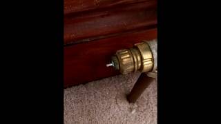 Fixing a Radiator Valve in 30 Seconds [upl. by Giacamo]