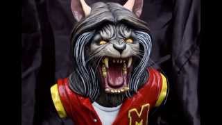 MICHAEL JACKSONS THRILLER WERECAT SCULPTURE [upl. by Ettinger]