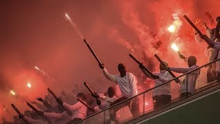 Festa espetacular da torcida do Legia Varsóvia 19112017 [upl. by Kirby]