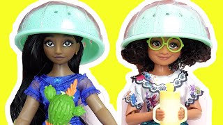 Disney Encanto Mirabel and Isabela Transformation at Salon Singing Madrigal Dolls [upl. by Nitas633]