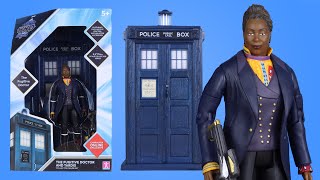 FUGITIVE DOCTOR FIGURE UNBOXINGREVIEW  Doctor Who [upl. by Reniti]