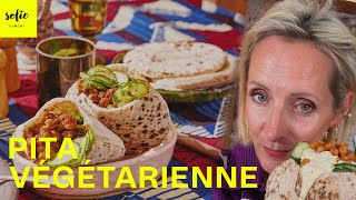 Pita végétarienne avec pois chiches à la harissa et sauce au houmous en 15 minutes  Sofie Dumont [upl. by Suiddaht]