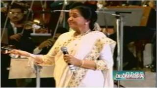 Chura Liya Hai Tumne Live by Asha Bhosle [upl. by Nylave163]