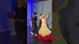 Saree ke fall sa song viraldance trendingshorts dancergirl youtubeshort dance bolloywooddance [upl. by Tanberg]