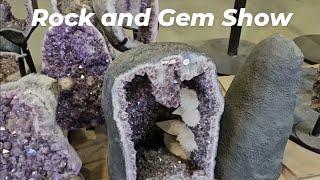 Quartzsite Rock amp Gem Show walk thru Tyson Wells [upl. by Millford797]