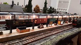 Traditional Hornby Layout 00 Gauge [upl. by Rialb]