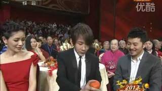 劉謙魔術驚悚堪比鬼片2012春晚 Liu Qian Magic Show 2012 Comparable to Horror Thriller 1 [upl. by Maite]