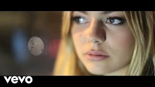 Louane  Nos Secrets Vidéo Lyrics Officielle [upl. by Fitts]