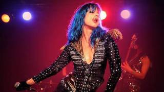 Juliette Lewis quotUh Huhquot Live on FearlessMusiccom [upl. by Row]