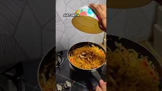 Chicken Chowmein Recipie 😍 foodie shorts [upl. by Dowling]