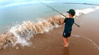 Staten Island  fishing surf fishing Shimano baitrunner 12000D [upl. by Irina]