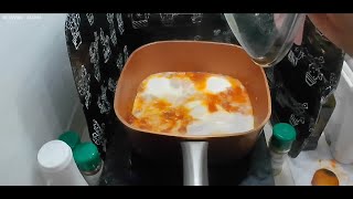 Cooking Shakshuka for the first time [upl. by Ekusoyr]