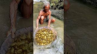 Amazingly this old man found gold to mine gold goldhunter Lookingforgold [upl. by Isyed]