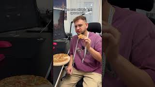 Kennt ihr auch so jemanden🤣 Zeit sparen um schneller Pizza zu essen🍕🦊pizza ofen zeit gaming [upl. by Norry227]