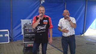 Gastoptreden van Sipke Kooistra en zanger Wichard Meester bij het Oldtimerfestival in Rinsumageast [upl. by Langston]