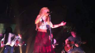 Shakira  Flamenco amp Gypsy live  Antwerp 12122010 [upl. by Sibbie601]