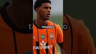 VINICIUS TOBIAS Il TATUAGGIO shock 😱 calcio tatuaggio vinicius [upl. by Aneerak]