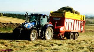 Another Farm on Wagon Silage Pottinger with NH T7175 [upl. by Atiran108]