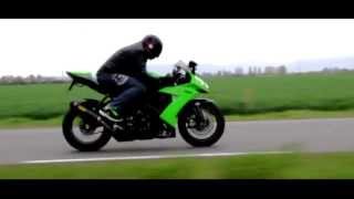 Kawasaki Ninja ZX10R  Akrapovic Sound Run 200Ch  Montage Full HD [upl. by Torie778]