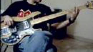 Rickenbacker 4003 vs Peavey T40 CUPIDS DEAD [upl. by Adlih434]