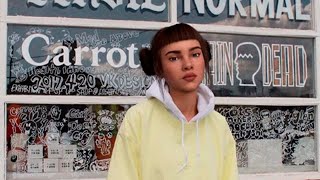 Miquela Sousa la influencer virtual que viste de Prada [upl. by Iren168]