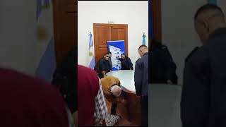 INCIDENTES EN LA MUNICIPALIDAD DE PATAGONES  TRABAN LA PUERTA DEL DESPACHO DEL INTENDENTE [upl. by Torry1]