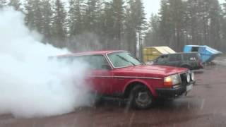 Volvo 245 Burnout [upl. by Lyndel622]