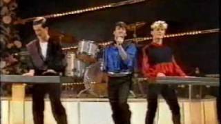 Canton  Sonnambulismo live a Sanremo 1984mpg [upl. by Ekusoyr]