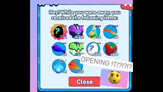 Opening A quotPrismatic Eggquot I Got FROM FISHING😱  Pet Catchers🐾 [upl. by High]