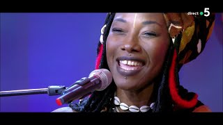 Le live  Fatoumata Diawara « Fenfo »  C à Vous  11092020 [upl. by Laurel798]