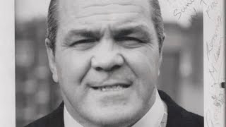 Lenny McLean Comes through Club Im door man bashed up 3 guys bad then goes unbelievable [upl. by Alyat]