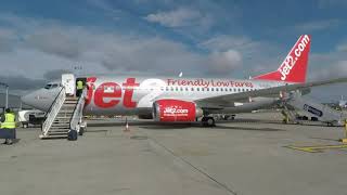 737300 Jet2 Boarding and take off jet2 edinburgh to kefalonia Aug 2016 737300 [upl. by Notlehs]