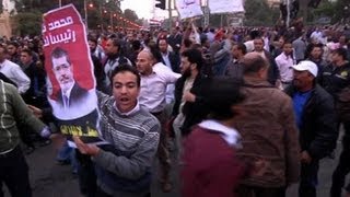 Egypte affrontements entre pro et antiMorsi au Caire [upl. by Eive465]