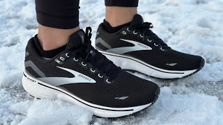 Brooks Ghost 15 BlackBlackened PearlWhite [upl. by Ainalem]