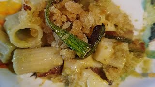 Pasta alla crema di zucchine con top di zucchina e mollica di pane croccante 🤩😋pastaconzucchine [upl. by Bouton198]