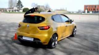 Autofansbe tested the Renault Clio RS 200 EDC launch control [upl. by Eenattirb176]