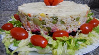 سلطة سهلة بالخضار و الأرز شلاضة مع طبخ ليلى salade de légumes et de riz rice and vegetables salad [upl. by Nalyd]