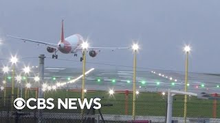 Planes abort landings at English airport due to Storm Pias strong winds [upl. by Nahtan756]