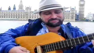 Sones cubanos famosos para bailar Son cubano tradicional Los Guayaberos Ay Candela en Inglaterra [upl. by Lauzon757]