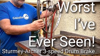 The worst Sturmey Archer 3speed hub I’ve ever seen but it must be fixed Plus bizarre wheel build [upl. by Eytteb]