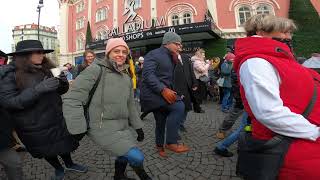 SILLY WALK 2024 Den švihlé chůze  PRAHA  7 1 2024 [upl. by Hsirk]