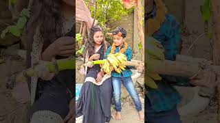 Mammy 🙏 ritika❤️kela🍌kha👍 rahi🌷hai vairal video shorts ytshorts trending vairalvideo [upl. by Aina]