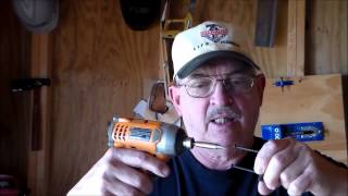 How to remove a plug from a hole saw [upl. by Oakley]