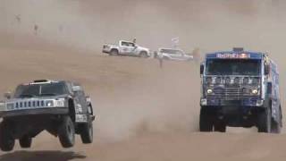 Rally Dakar 2010  Robby Gordon vs Vladimir Chagin [upl. by Hilarius]