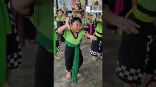 interesting danceviaadekastiniigegfunnyvideos funny virals comedy Wow INTERNETfyp [upl. by Hyo]