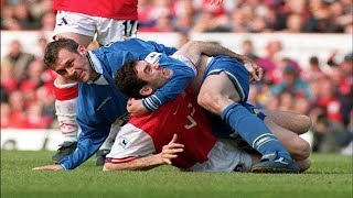 Duncan Ferguson wrestles Martin Keown on the ground [upl. by Notpmah]